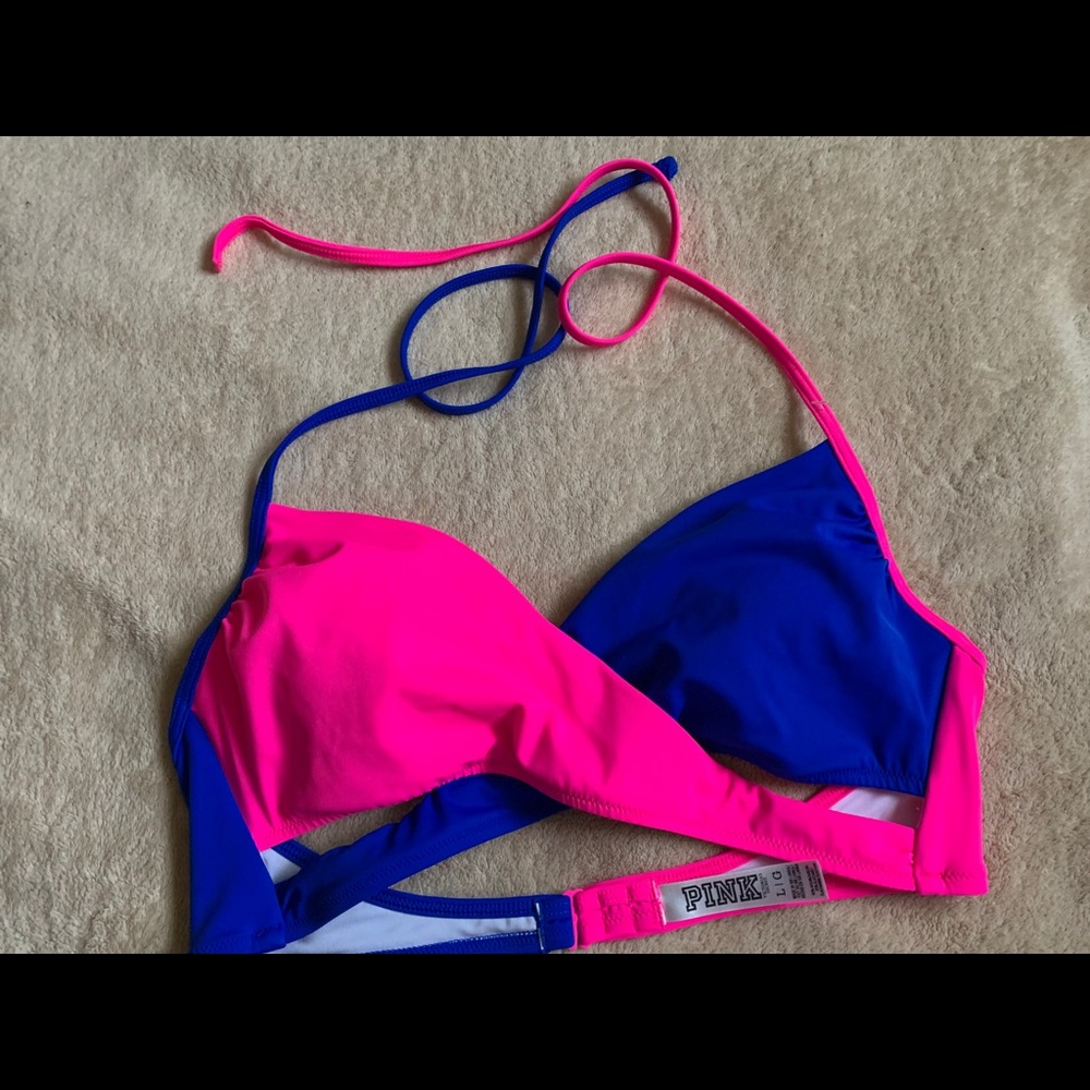 SALE! PINK Victoria Secret Swimsuit Top Size Large